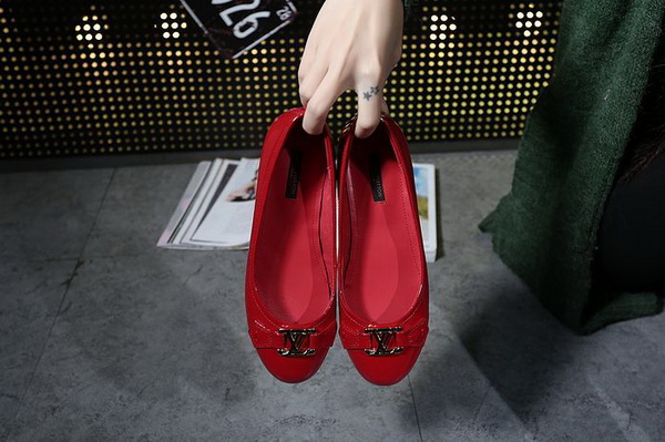 LV Shallow mouth flat shoes Women--002